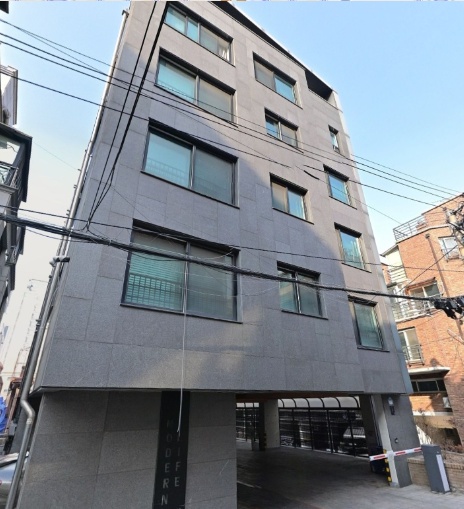 모던라이프 303호