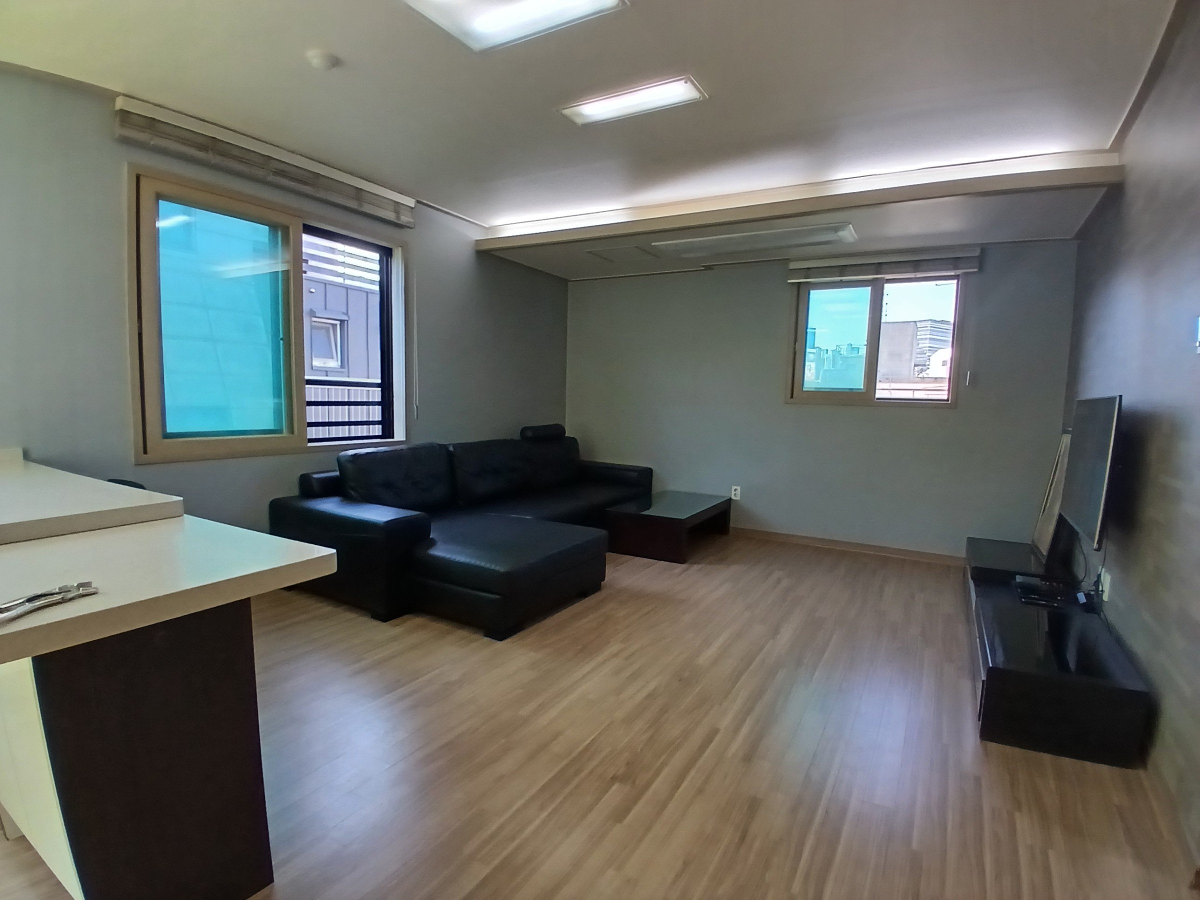 모던하우스 504호