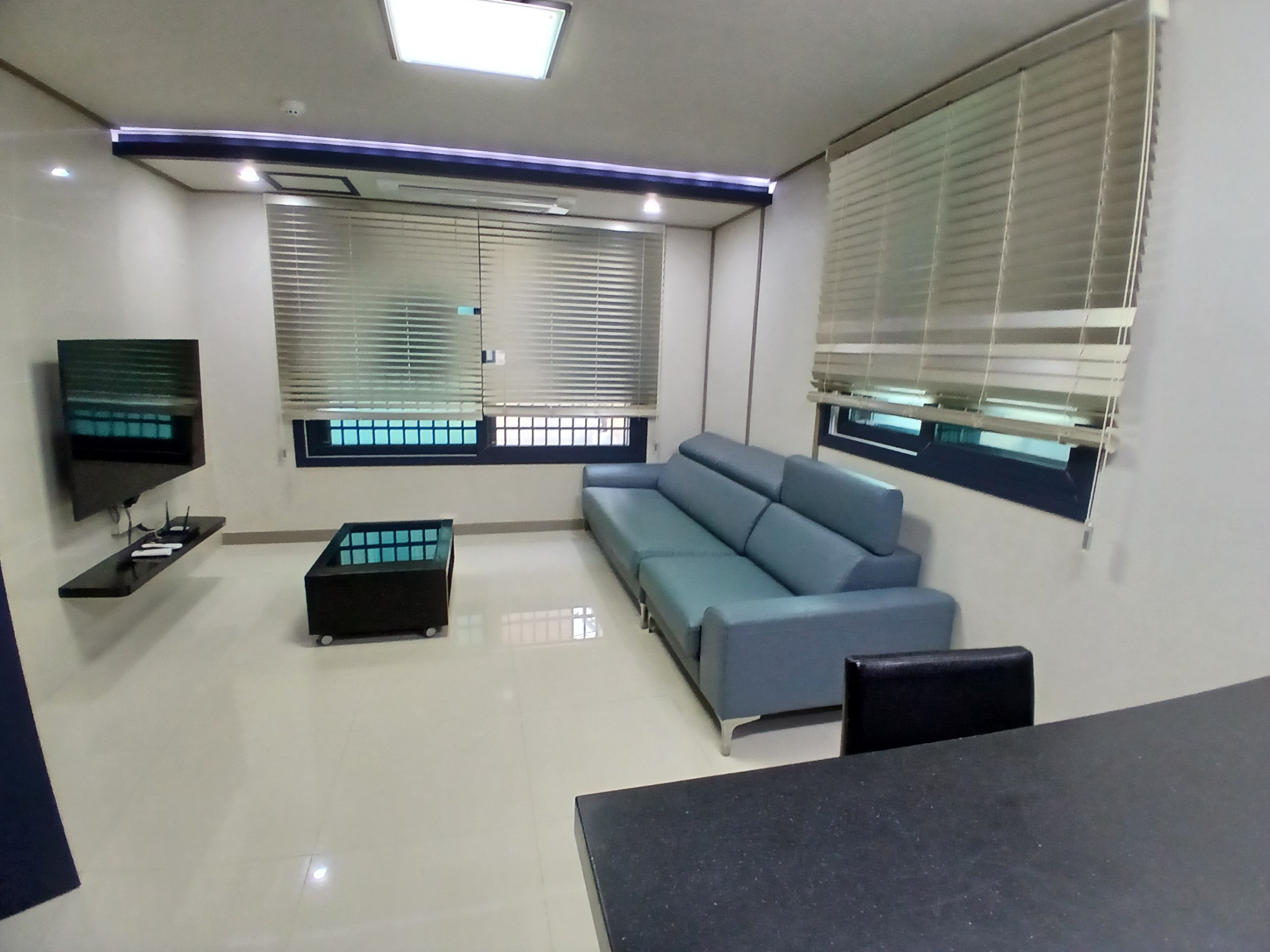 모던라이프 201호